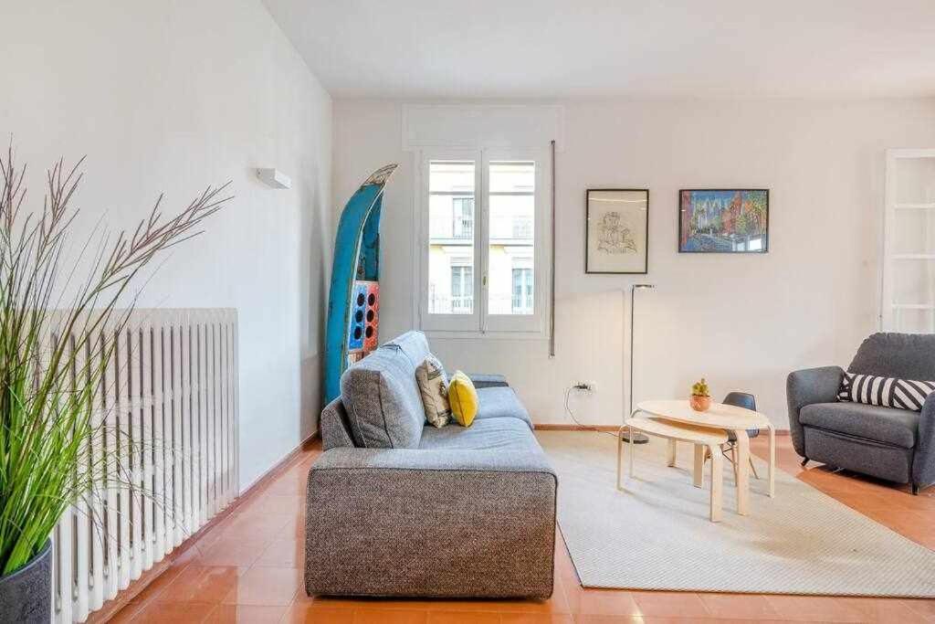 New Top Floor Apt With A Lot Of Light & Aircon Жирона Экстерьер фото